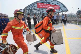 哈姆：浓眉在DPOY评选中被低估了 没他我们的防守啥也不是